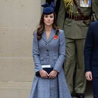 剑桥公爵夫人凯特·米德尔顿 靛蓝色风衣出访澳！