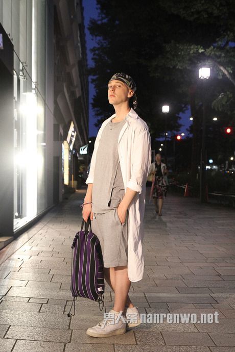 日本男士服饰搭配：薄款风衣走起来(3)