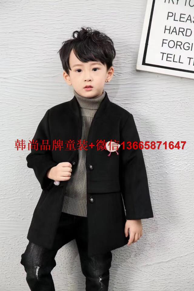 2018风衣韩版_秋冬通勤搭配也能风度翩翩！韩版风衣搭配气质满满
